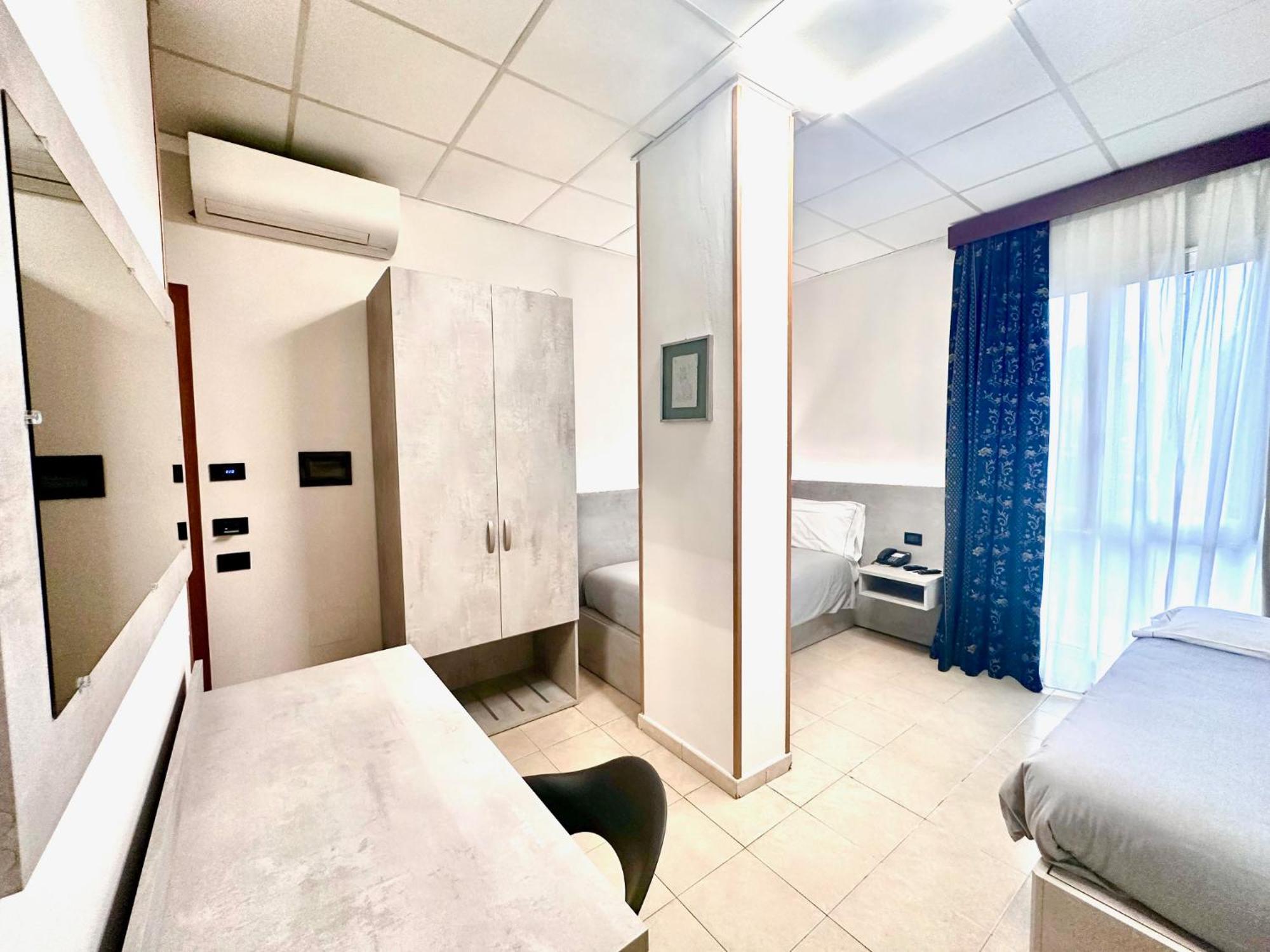 Hotel Leonardo Brescia Buitenkant foto
